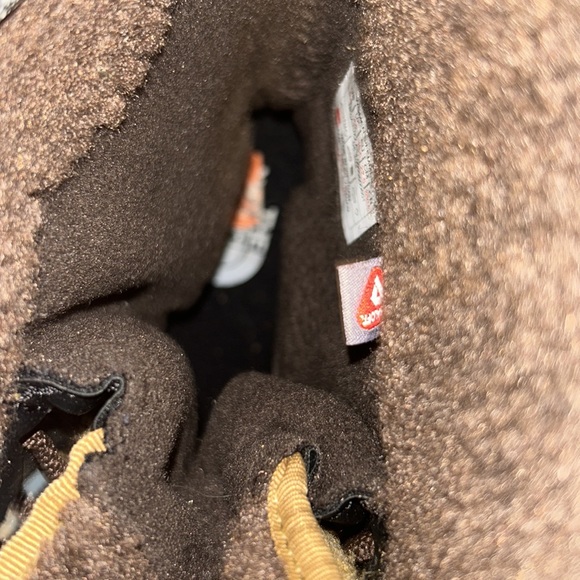 North face fleece lined boots - Picture 12 of 13